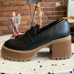 VEGAN Chunky heeled black loafers  sz 8
